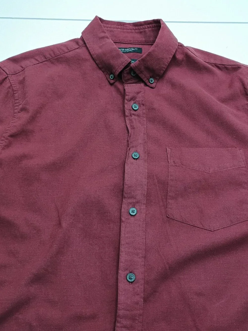Banana Republic Luxe Flannel Untucked Slim Fit Button Down Shirt Burgundy Mens M